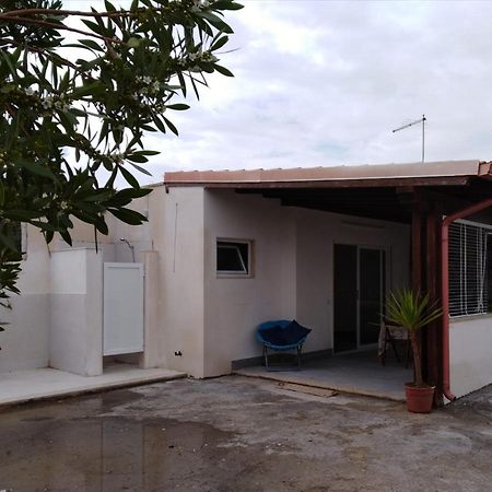 Monolocale Indipendente Con Giardino E Parcheggio Privato Porto Cesareo Exterior foto